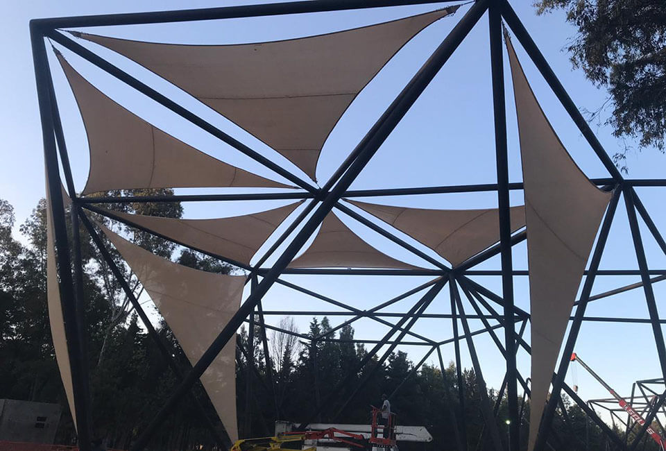 Estructura metálica para dar sombra